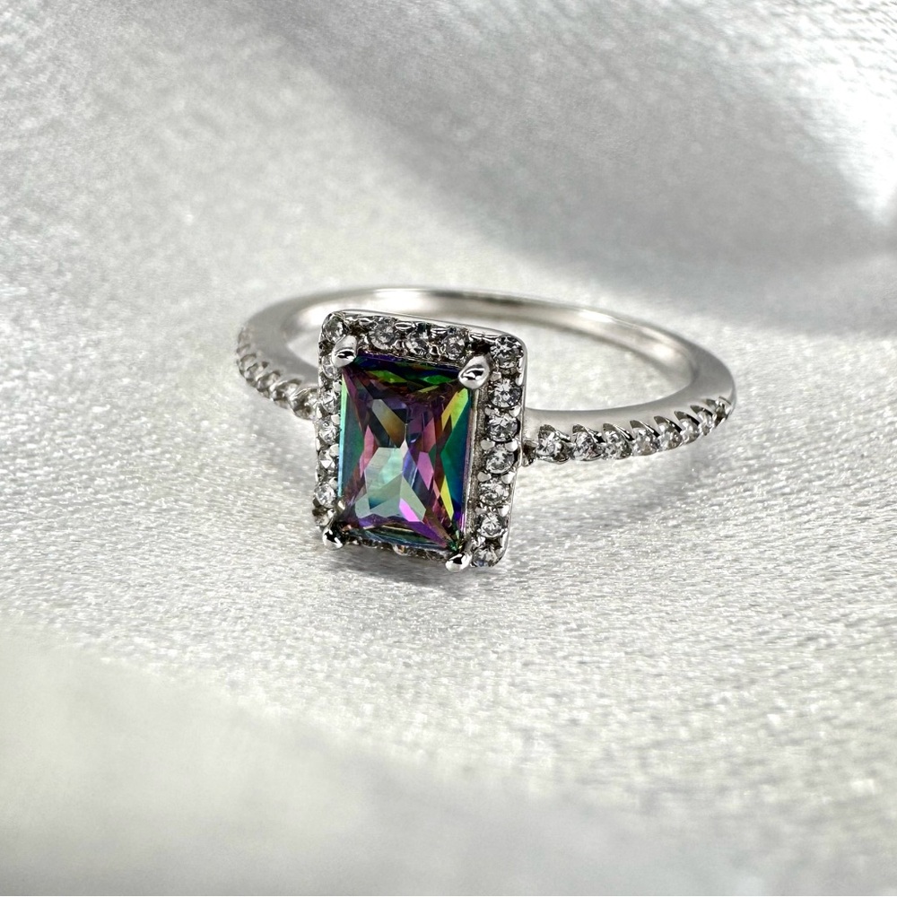 925 Sterling Silver Rhodium CZ mystic topaz Ring w/ polishing cloth Size 6 NEW